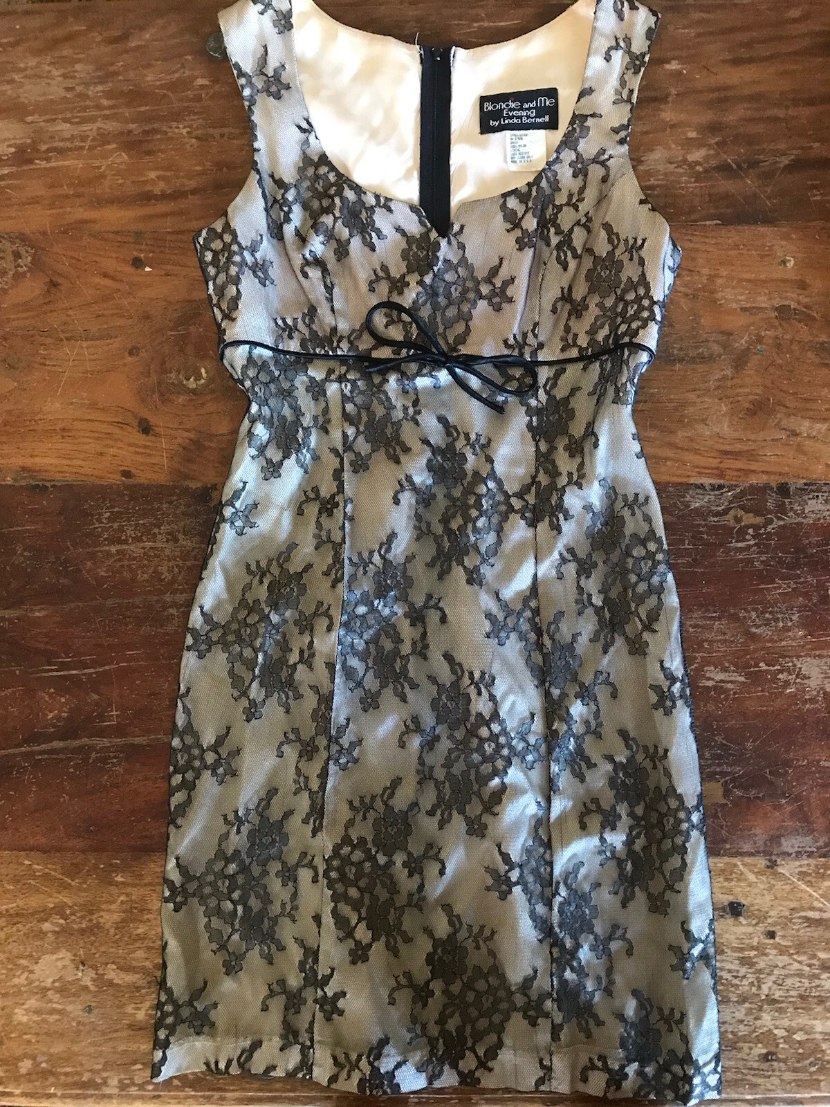VTG 90s lace illusion babydoll pin up wiggle dress classic timeless mini dress