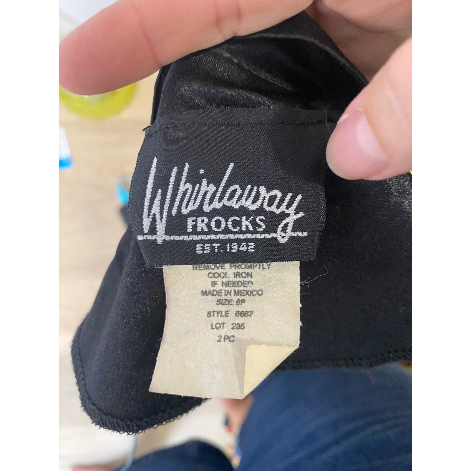 Whirlaway Frocks Vintage 90s Black Velvet Frog Closure Mandarin Top Sz 8P Asian