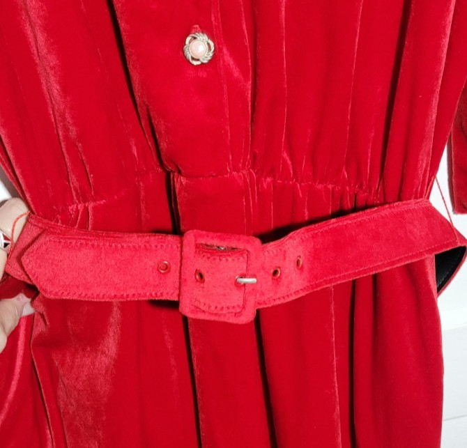Y2K VTG Red Velour Midi Dress Belted Pockets Scalloped Neck Size 16 Button Front