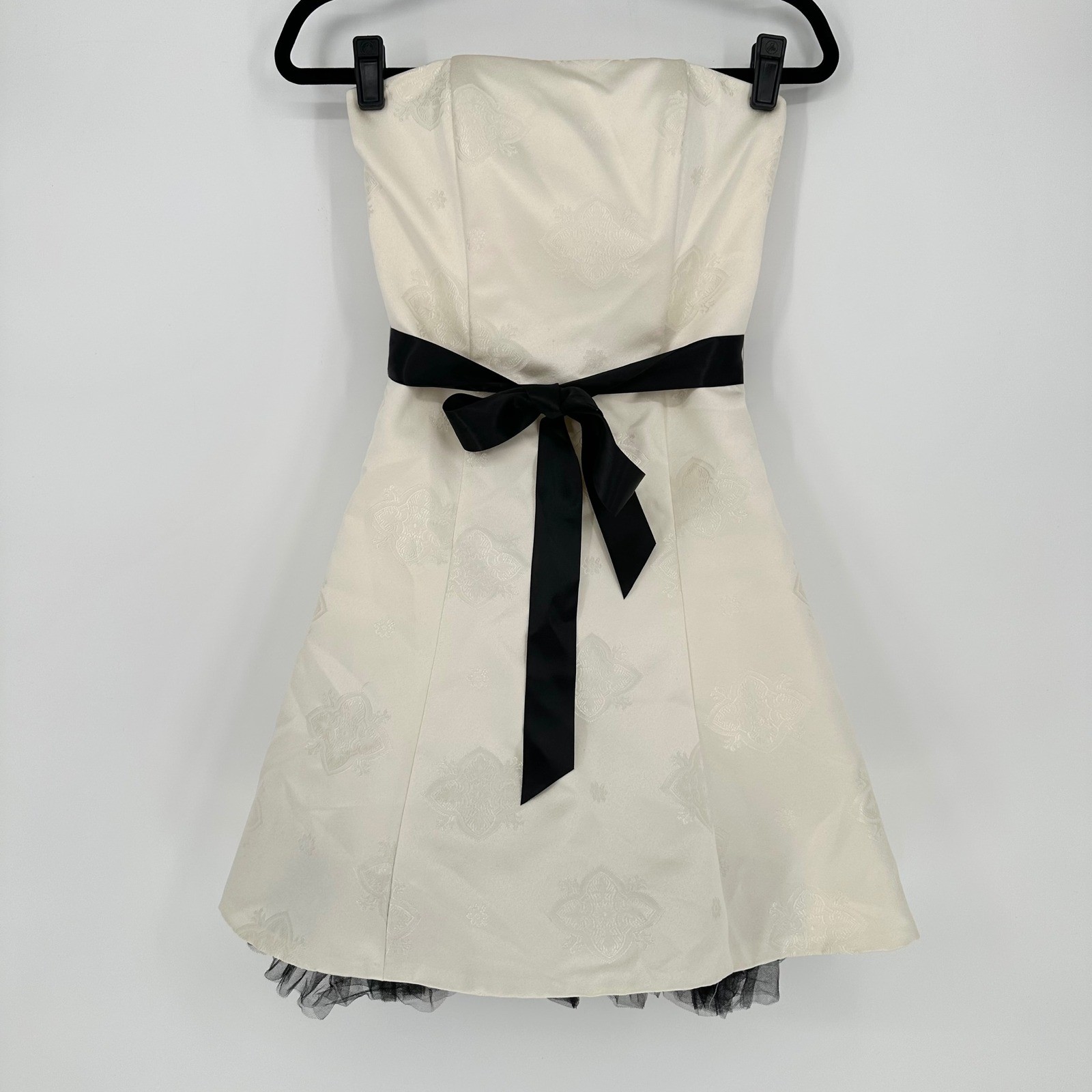 VTG Caché Ivory Satin Floral Mini A-Line Cocktail Party Dress Strapless Belted 4