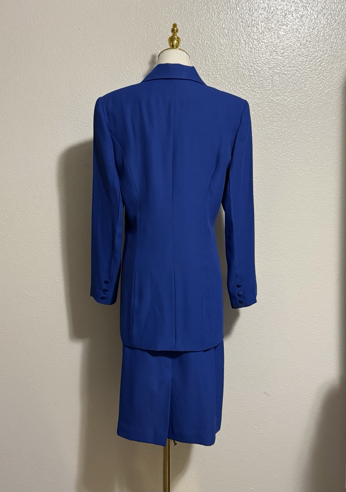 Vintage Executive Collection Women’s Blue Set of Skirt and Coat Size 10 USA Made