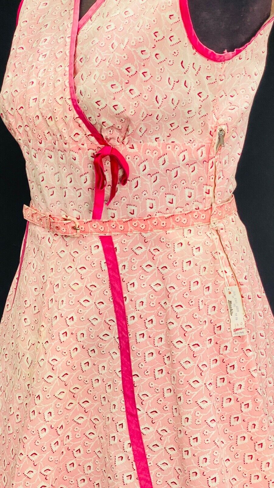 Vintage 1950s pink floral dress, cotton summer sleeveless pin up NWT deadstock L