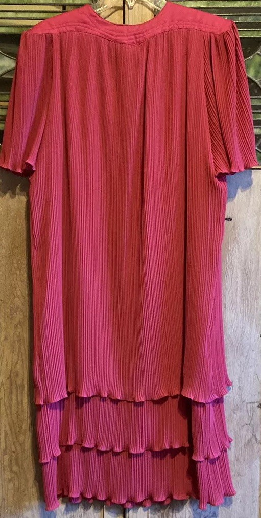 70s 80s VTG Pleated Pink Tiered Flapper Dress Shoulder Pads Jo Hanna York 16 EUC