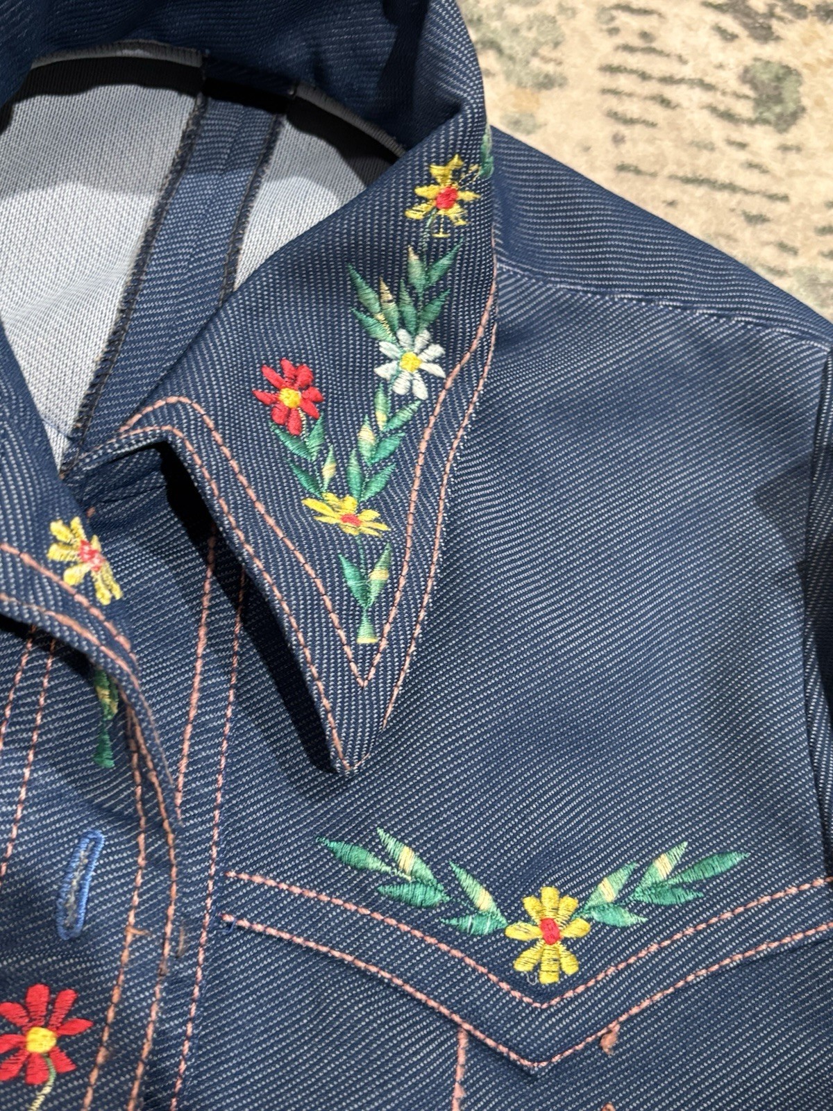 Handmade 1970s Women’s embroidered polyester leisure suit *flaw