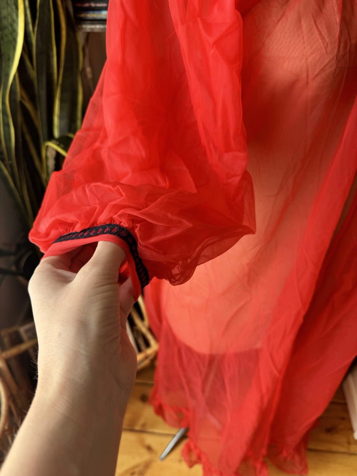VTG 50s Sheer Red Peignoir Robe Balloon Sleeves Tie Black Trim Medium Boudoir