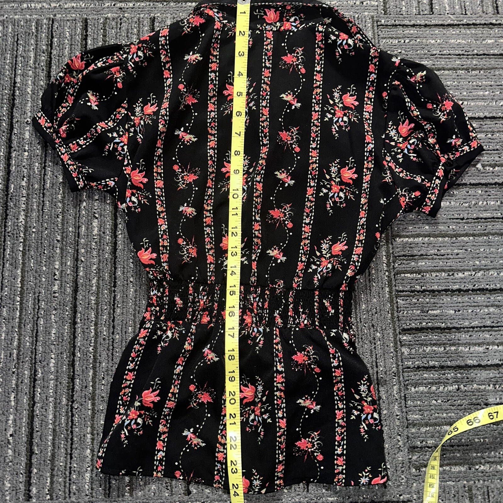 Vintage- Retro Woman’s Floral S/S Button Up Shirt Sz S Small Retro Hippie
