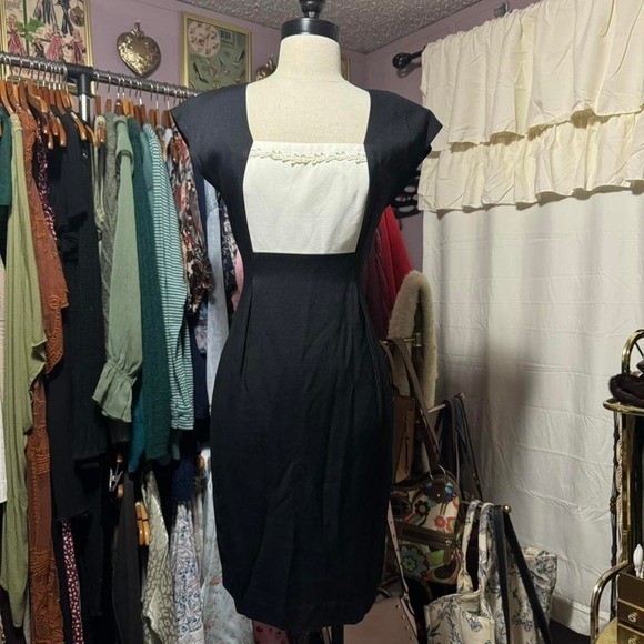 1990s Vintage Lace Trim Midi Pencil Dress