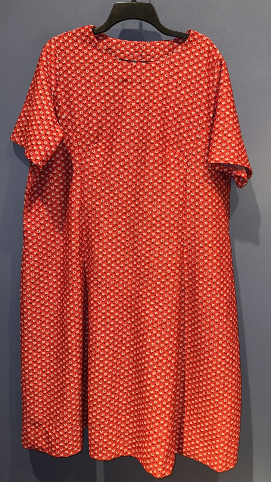 3X Womens Dress, Vintage 1950 USA, Red Floral Polyester, Calf Length