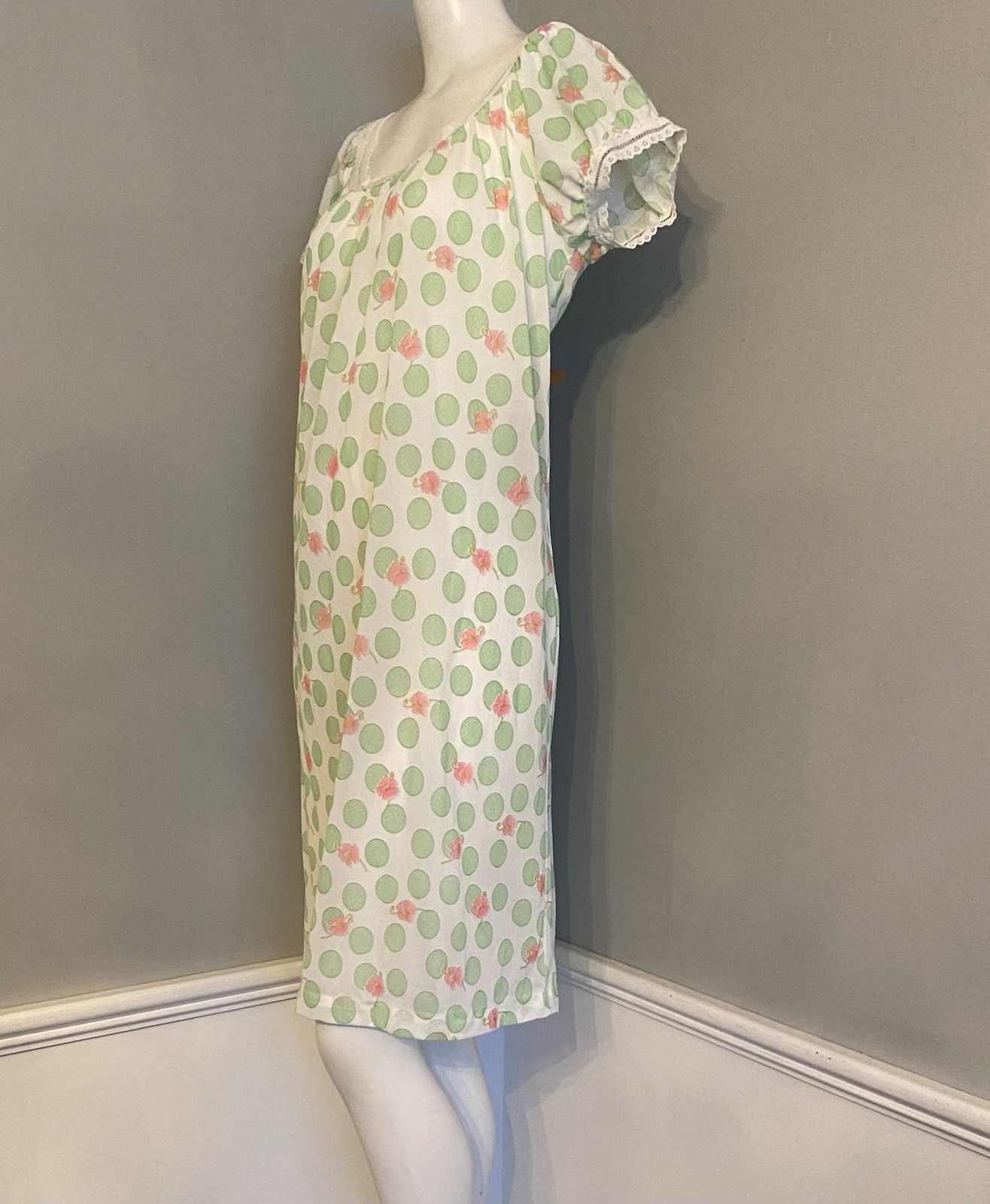 Vintage Nylon & Lace Babydoll Nightgown Size XL Nightie Lingerie Green and Pink