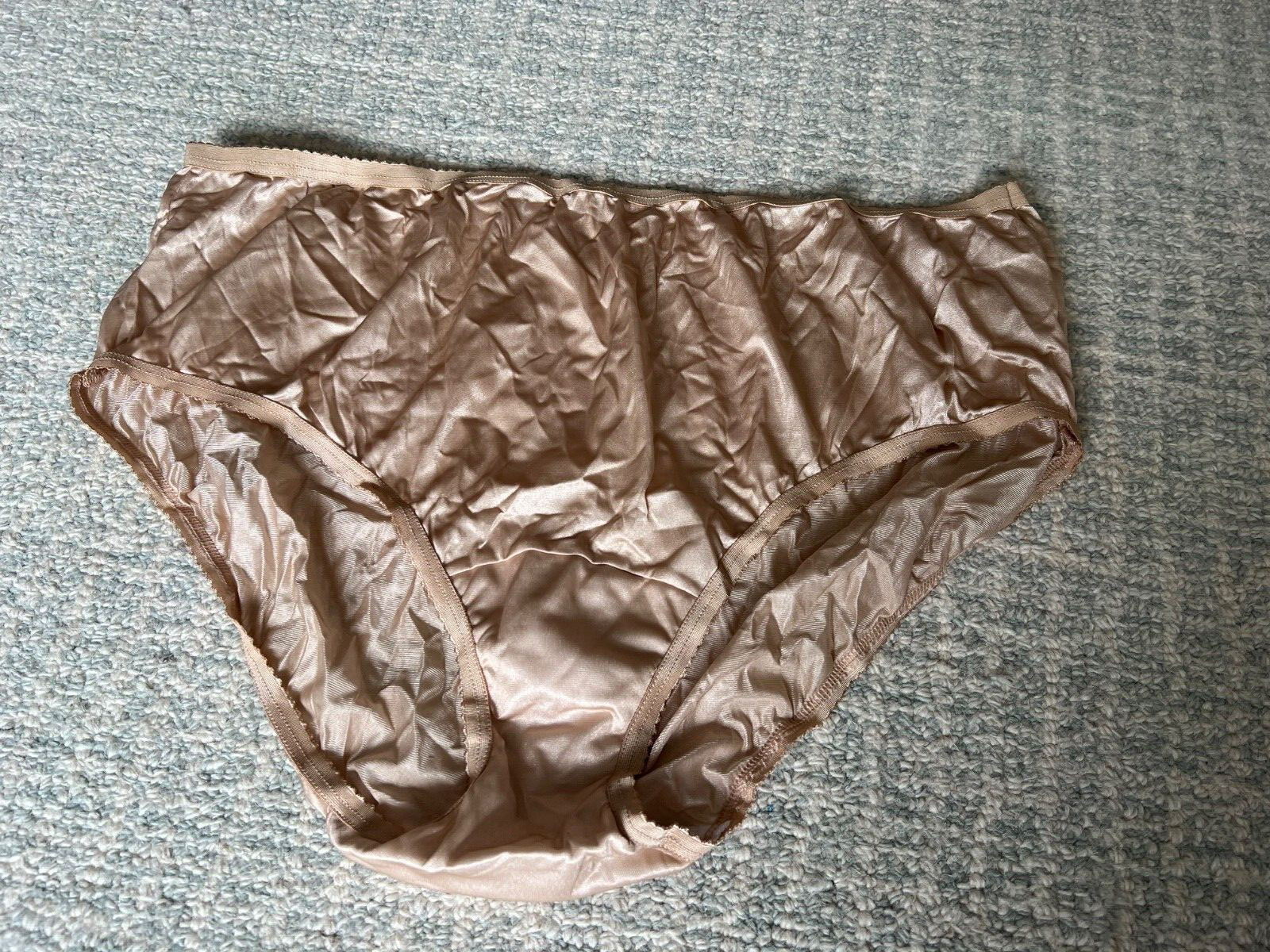 Shadowline Granny Mashroom Bikini Panty Shiny Nylon Wide Gusset 10 Nude 11042