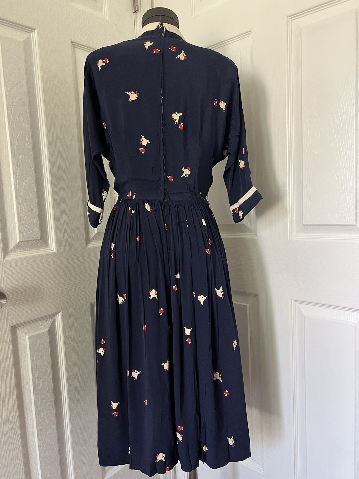VTG 1950’s Poodle Dog Novelty Prints Blue Dress w Red Lining GOOD CONDITION S M