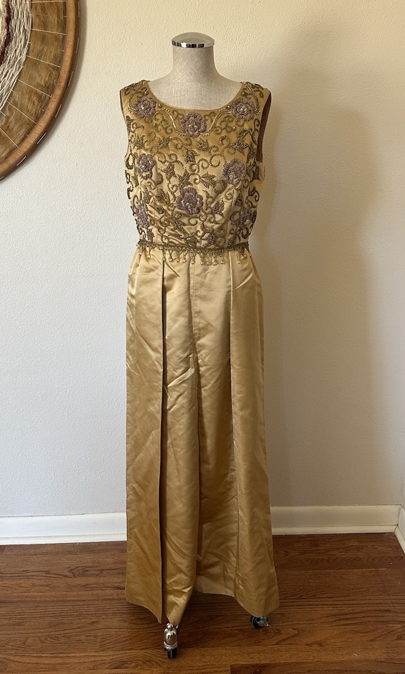 Elegant 1960’s Lavishly Beaded Silk Evening Gown Dress Small