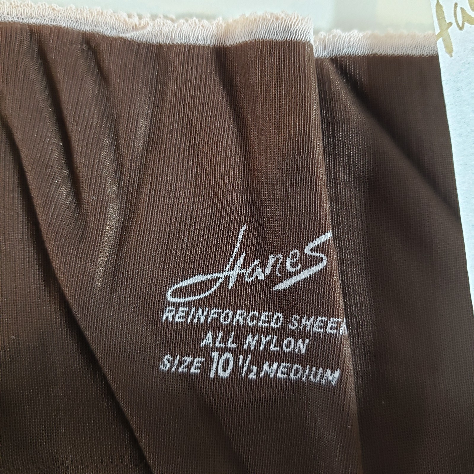 Hanes 415M 10-1/2M 10.5M 3 Pair Stocking Town Taupe Reinforced Sheer VTG NOS