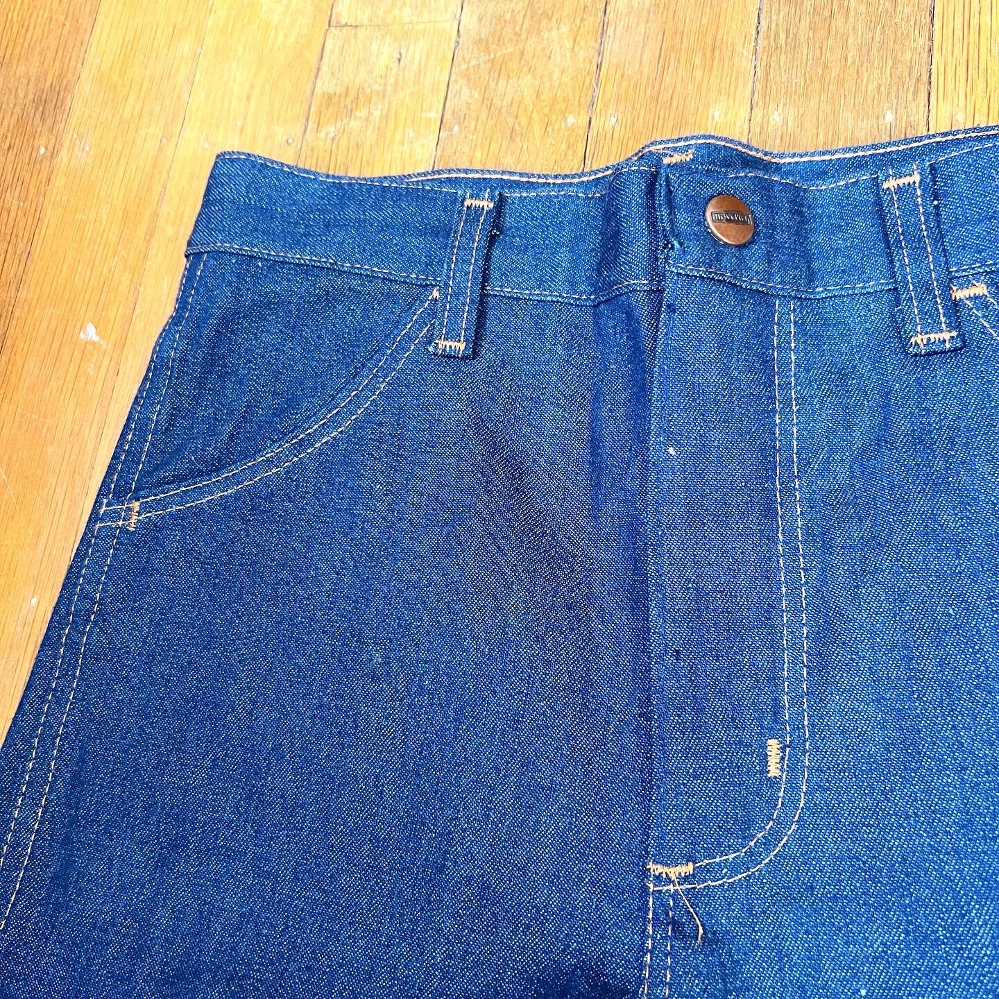DEADSTOCK MAVERICK 1970’s 70s Vintage Dark Denim Orange Stitch Vintage Jeans 27w