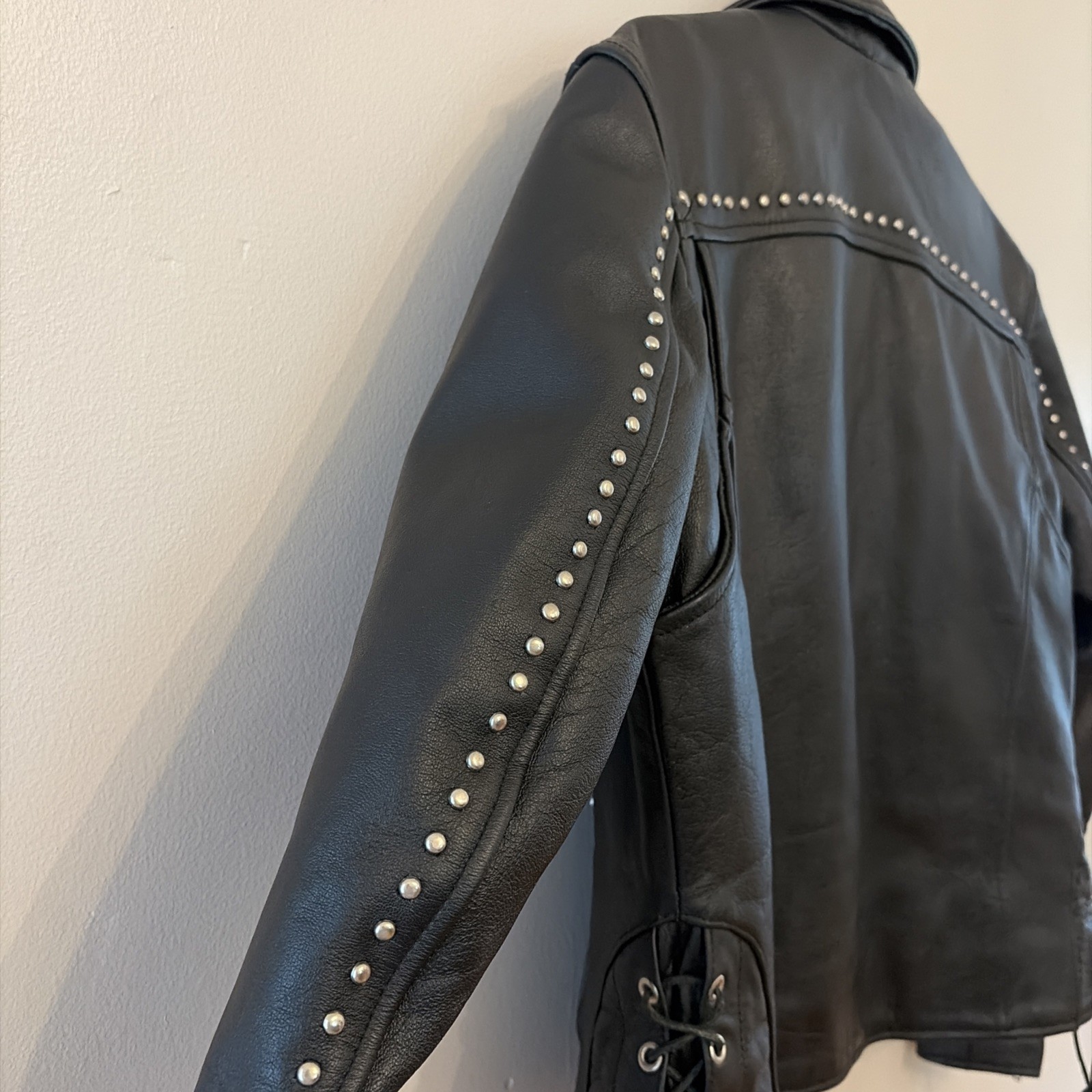 Vintage Beavers Den Womens Sz L Jacket Genuine Leather Biker studded Motorcycle