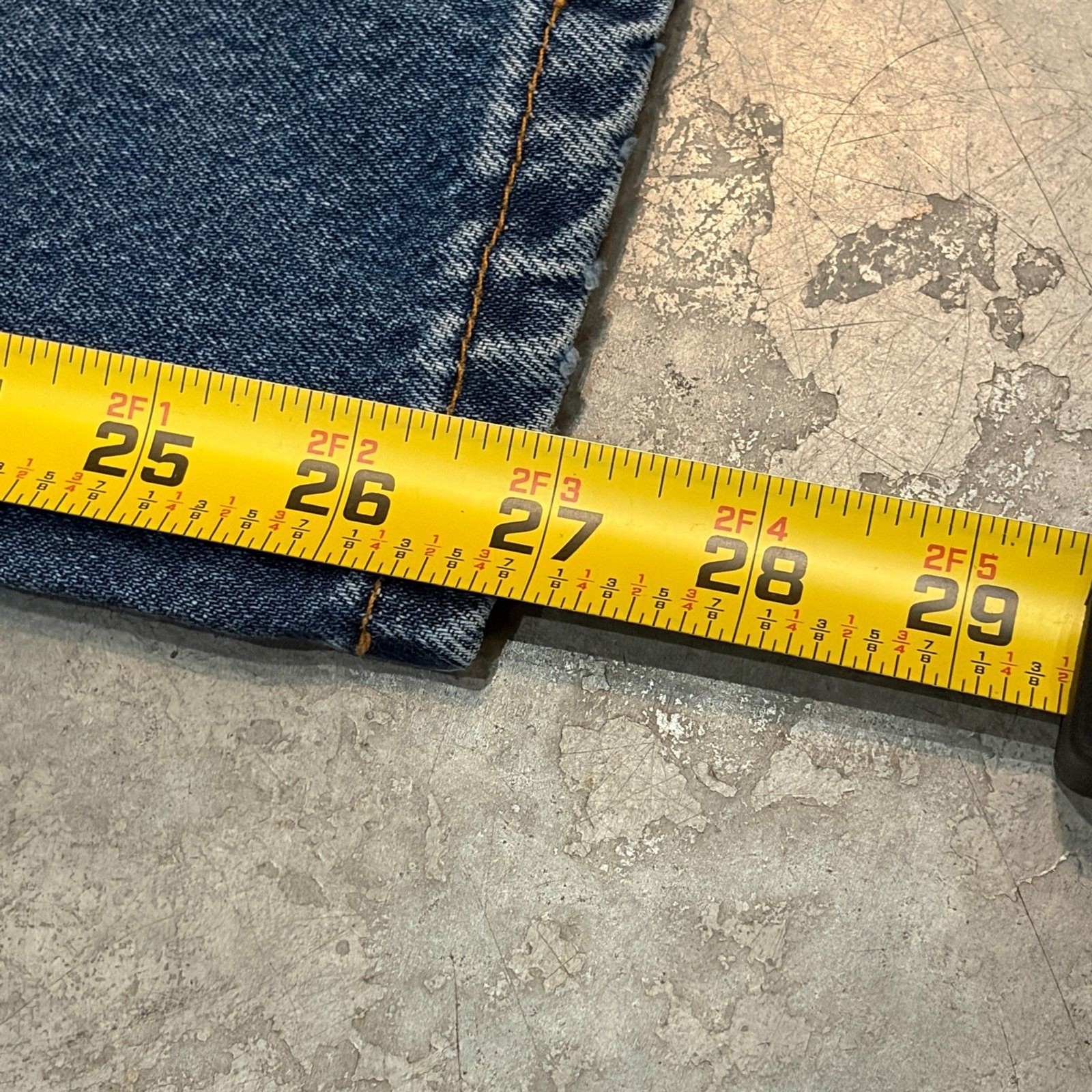 Vintage 90s Levis 550 Jeans Women’s 29×27 Blue Denim Relaxed Fit Tapered Leg