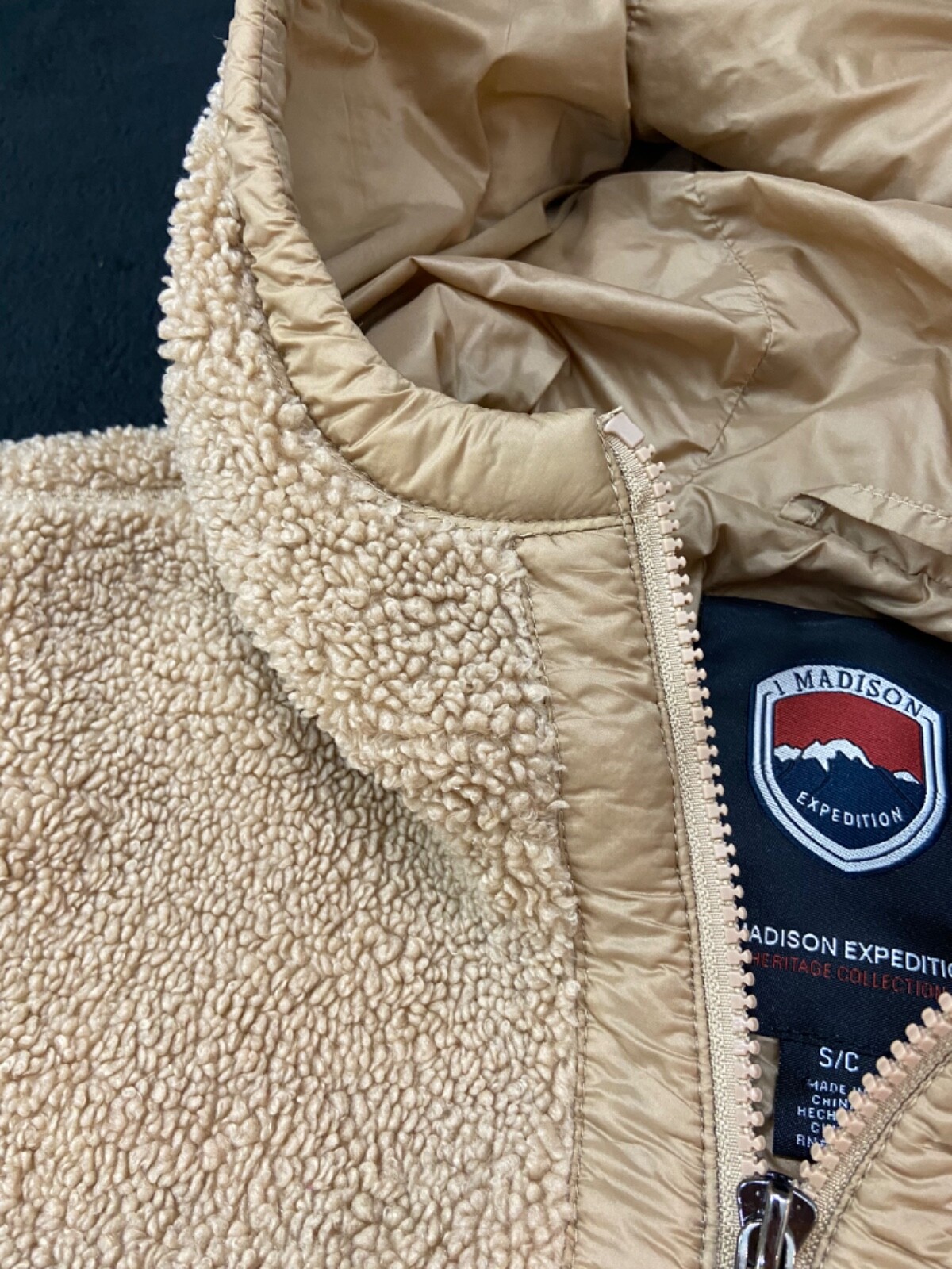 1 Madison Expedition Coat Size S Deep Pile Gold Lined Full Zip Hooded Vintage