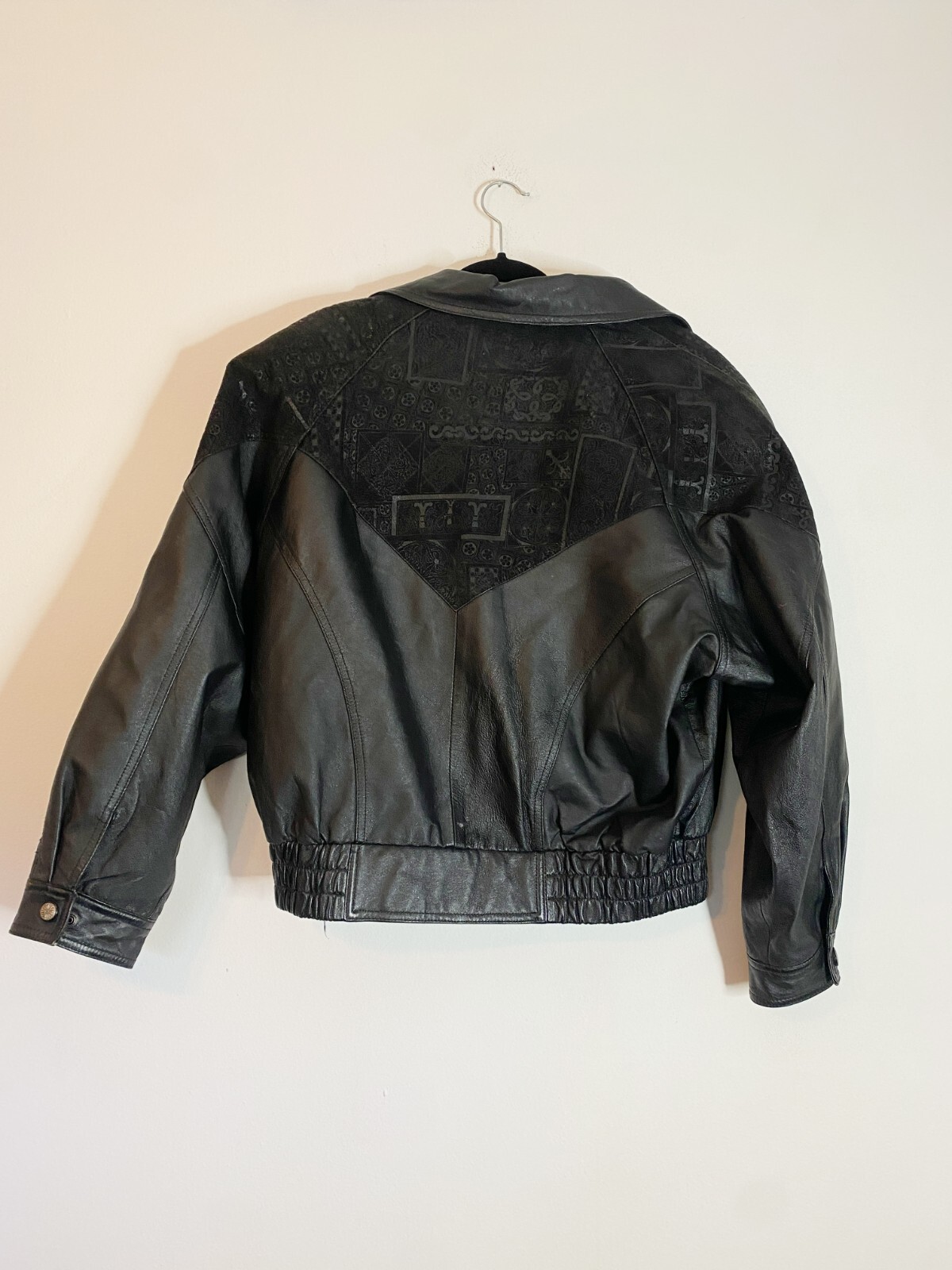 Vintage Wilson’s Black Leather Dolman Short Coat 3M Thinsulate Size Large