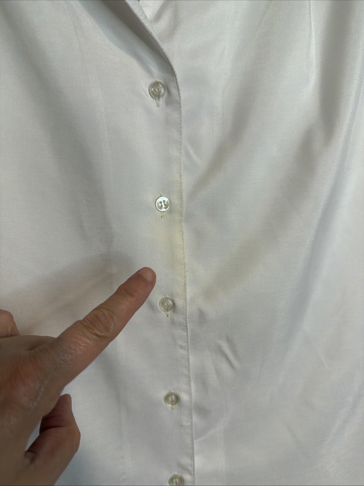 Vintage SilkHana by Lady Manhattan Blouse White Sleeveless Button Front M (read)