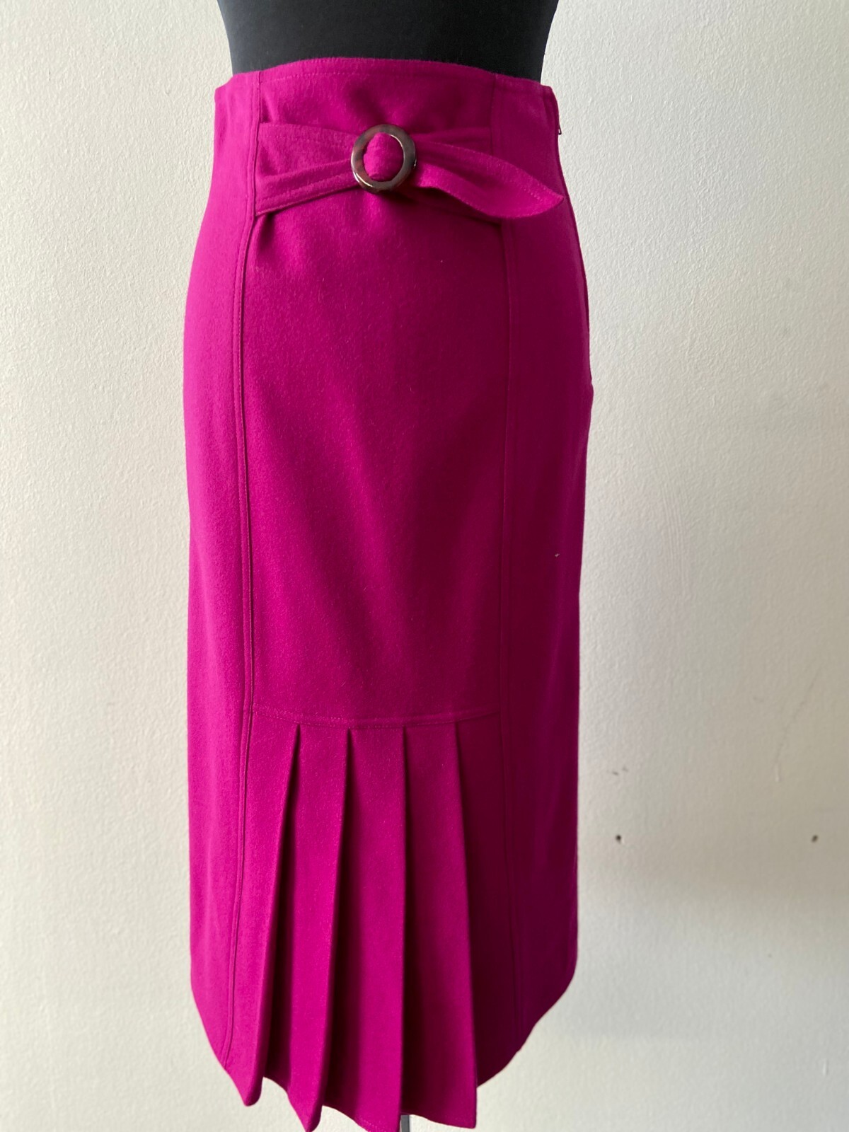 Womens Chic Vintage 90s Pink Wool Skirt | Size S | Unique Statement Piece