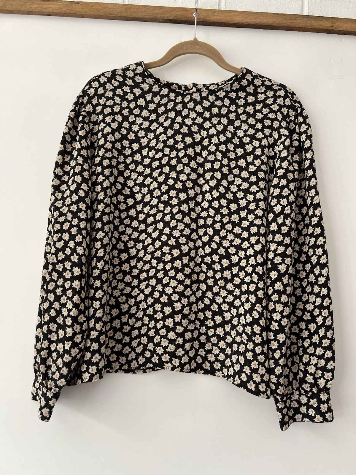 Vintage 80’s Black Floral Long Sleeve Blouse By Personal Petites Woman’s size 16