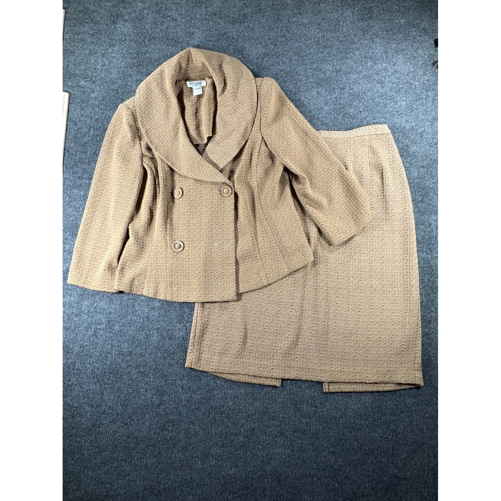 Miss Dorby Vintage 90s Tan Textured Skirt Suit Set Shawl Collar Size 14