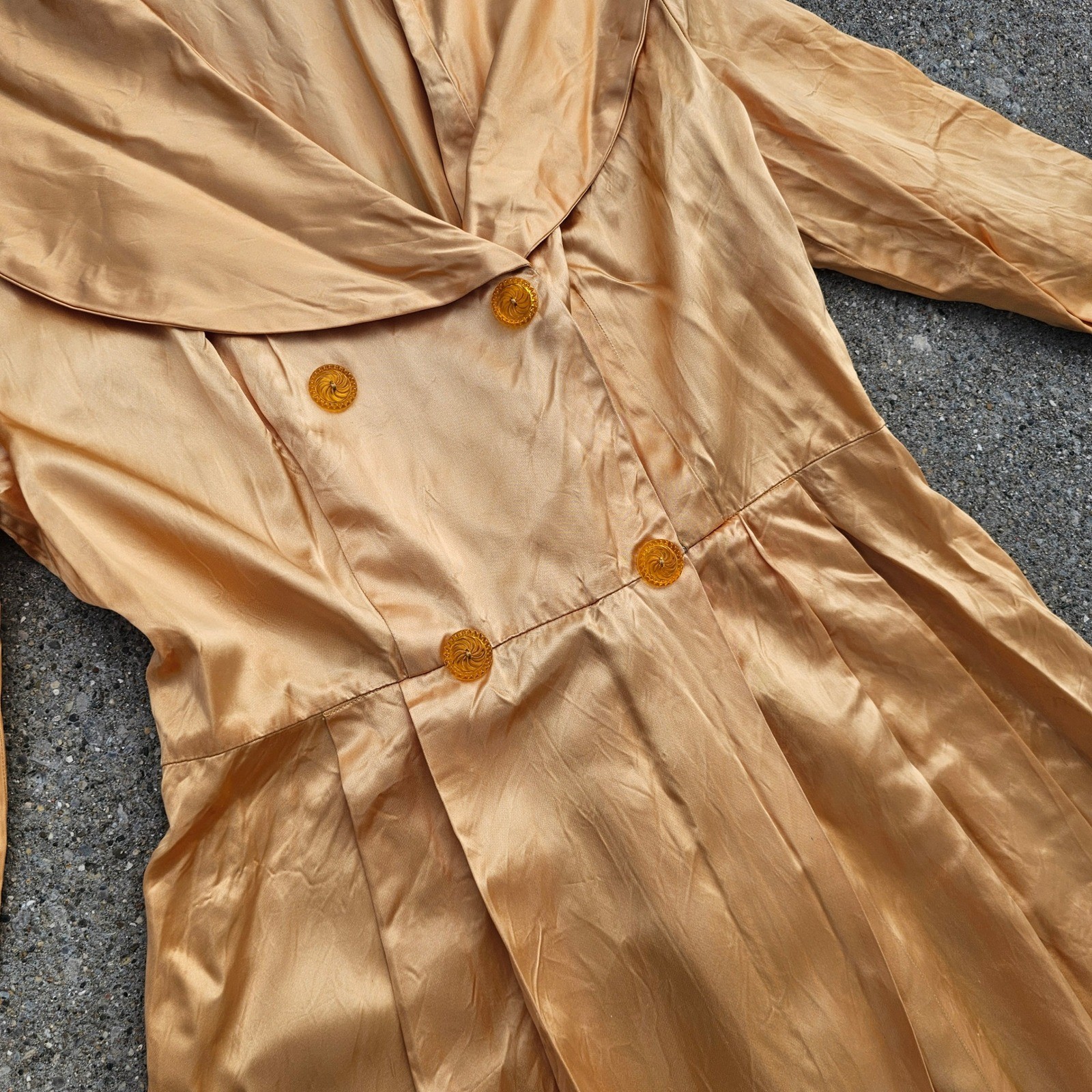 Vintage 40s Satin Gold Apricot Jacket Collar Double Breasted Coat Dressing Gown