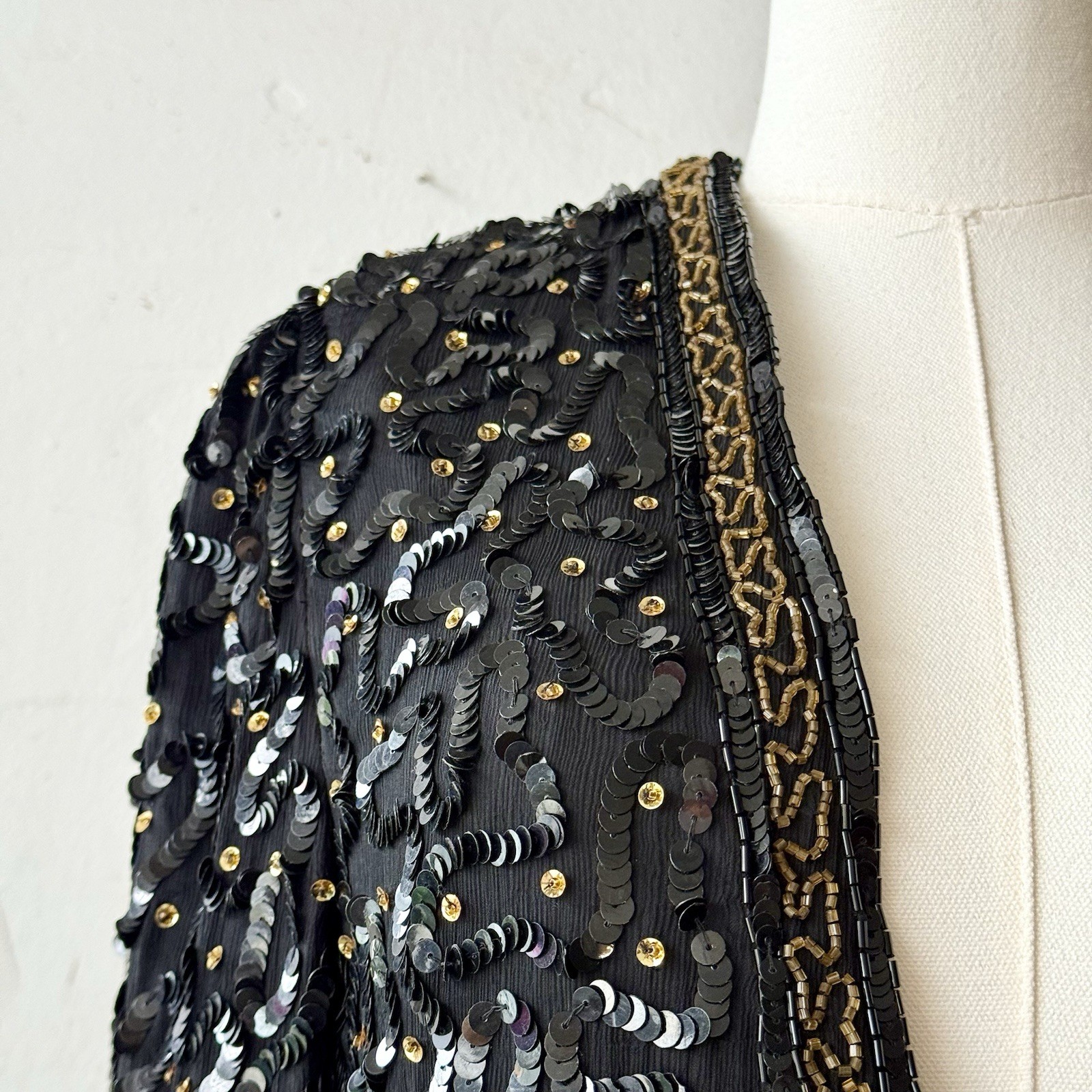 1980’s~1990’s All Silk Beaded & Sequin Jacket By Style works •S/M