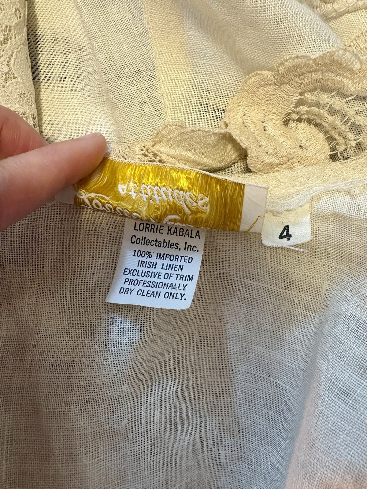 Beautiful Victorian Styled Lorrie Kabala Size 4 100% Imported Irish Linen 2 Pc