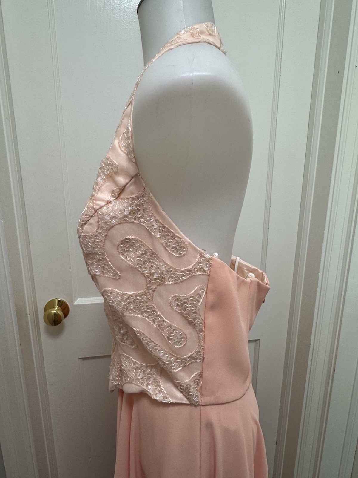 VTG 90s Faviana New York Halter Gown Peach Sequin Backless Maxi Dress Size 13/14