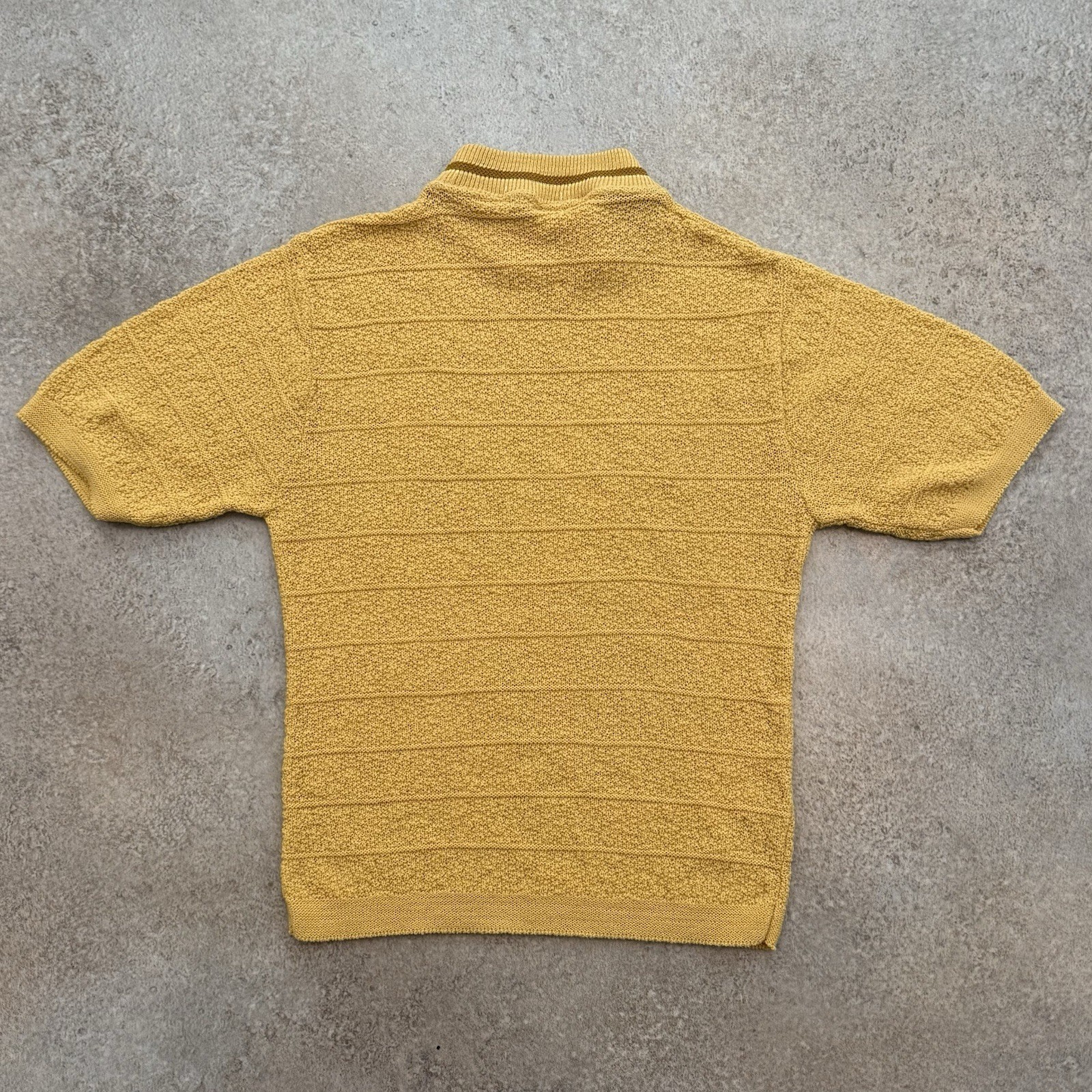 True Vintage 1960s Munsingwear Acrylic Short Sleeve Sweater Women’s Small Yellow