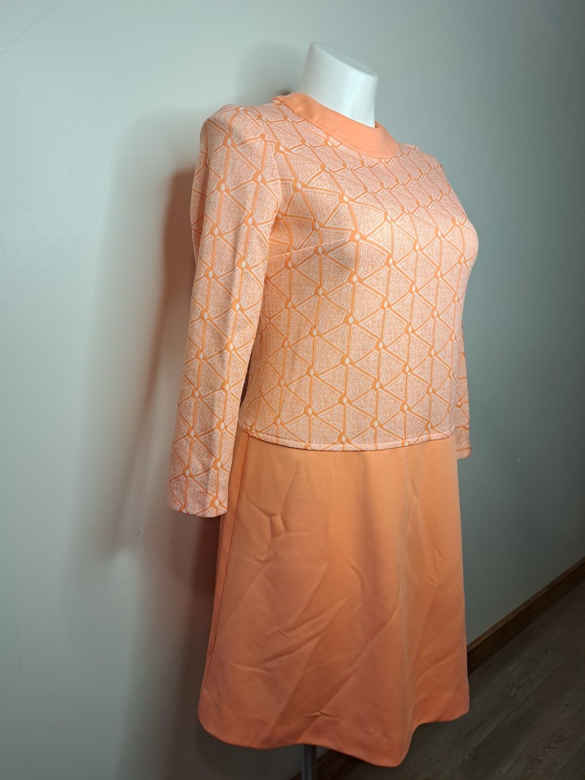 70s Handmade Shift Dress Orange White Double-knit Long Sleeve Back Zip 12