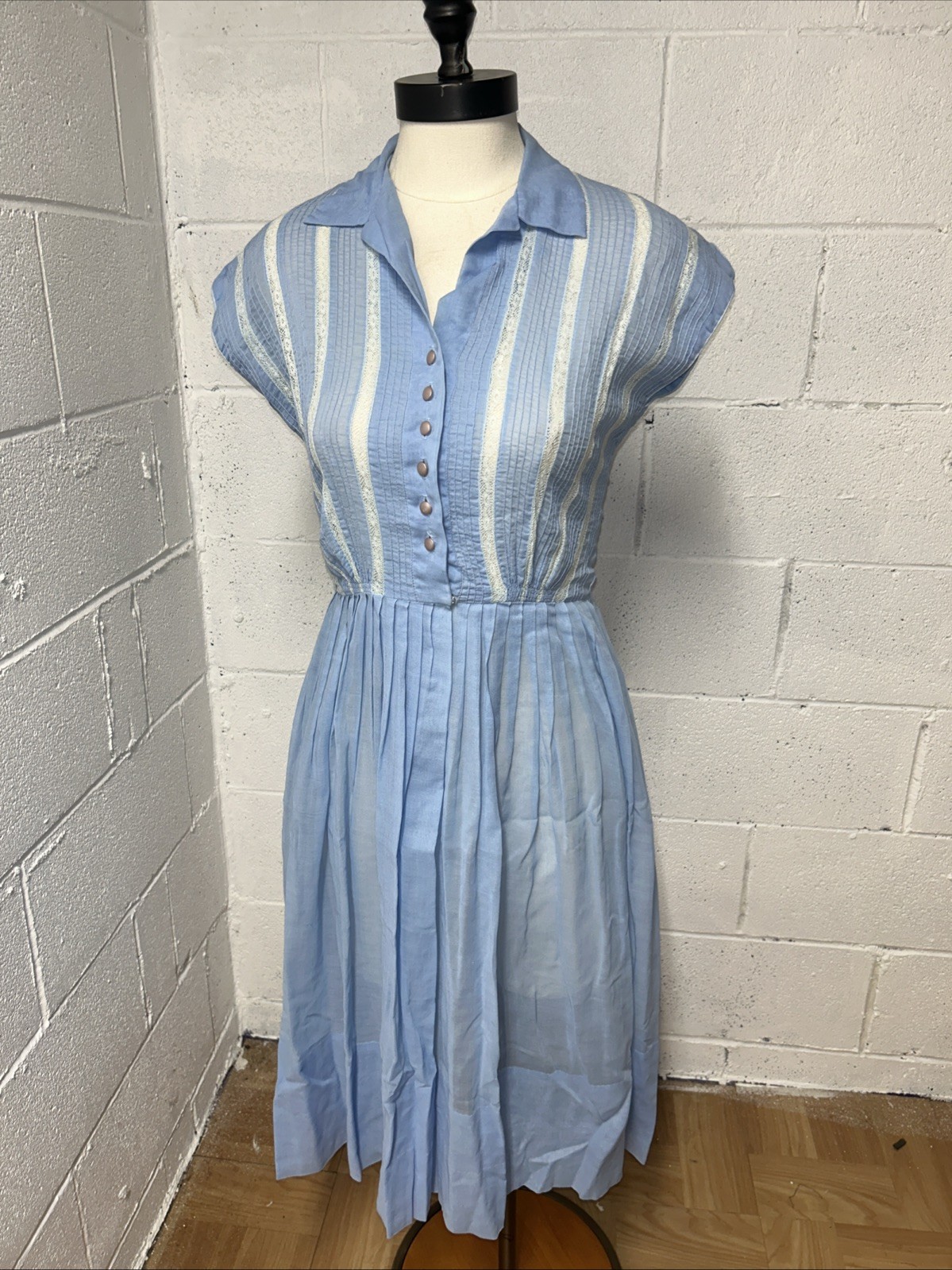 Vintage Hope Reed 1950s Shirt Dress Lace Sheer Baby Blue Pleated Skirt Midi B1