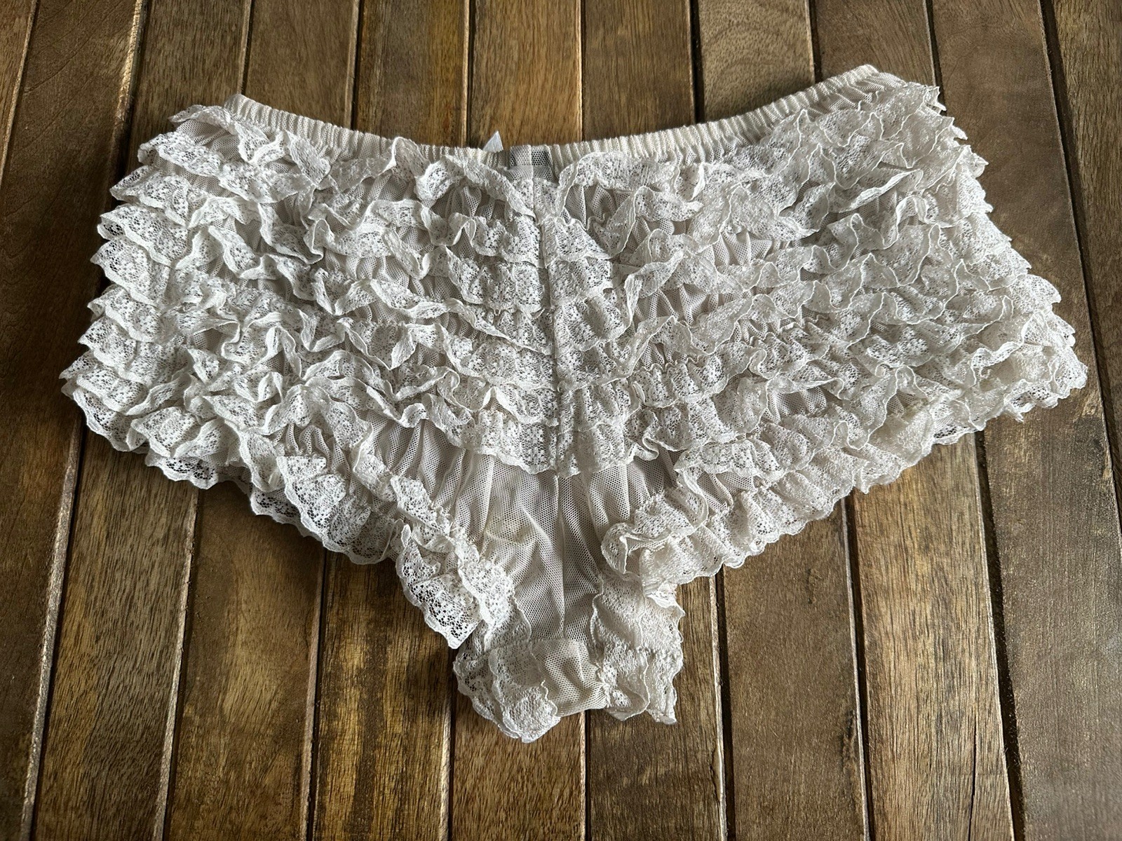 Vtg Leg Avenue S Champagne Beige Ruffled Coquette Hipster Bikini Panties