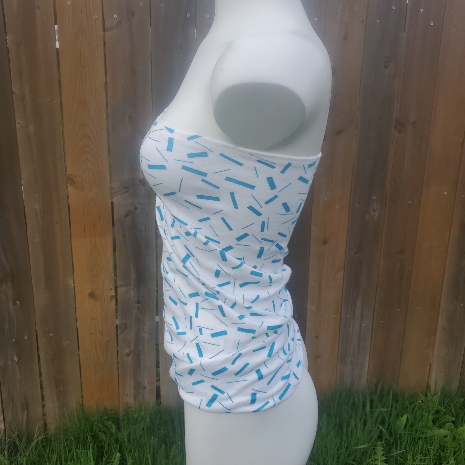 Vintage 1980’s 50/50 Tube Top White with Blue Print Single Stitch Made in USA