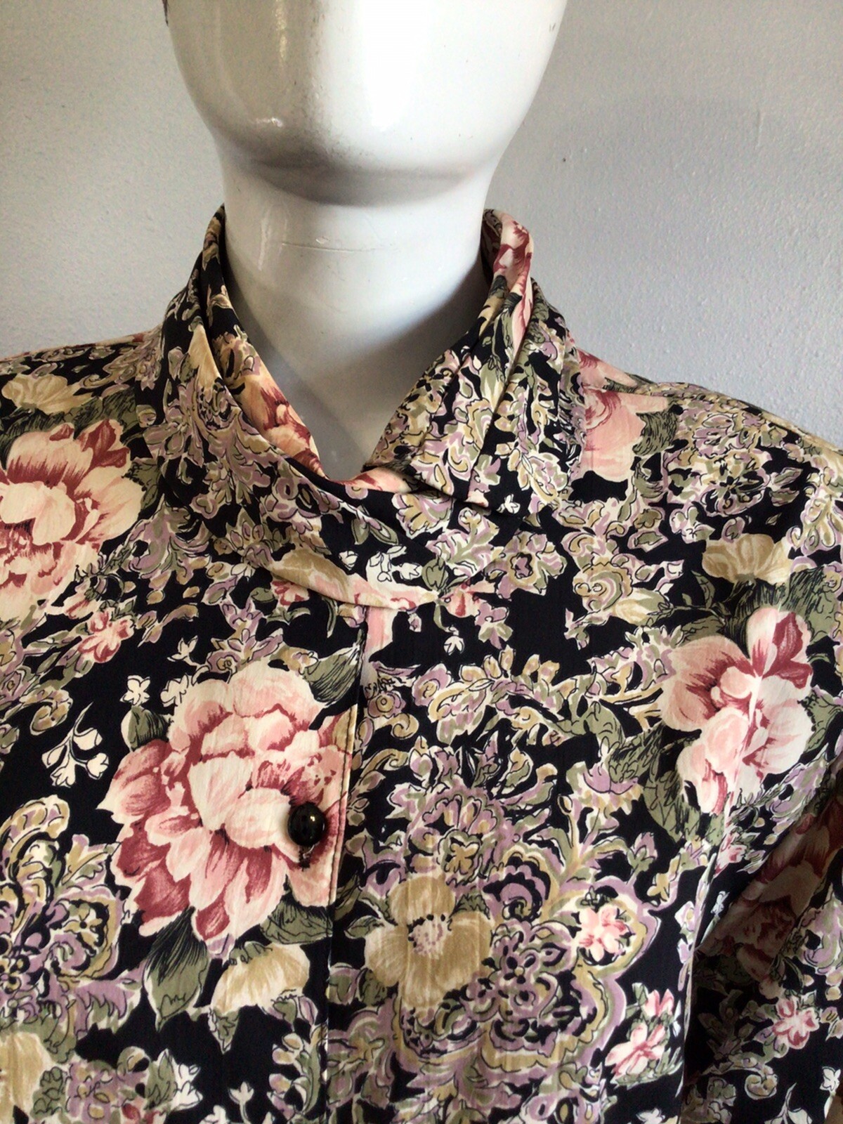 Vintage 70’s 80’s Bow Tie Neck Floral Button Front Secretary Style Blouse Sz 14