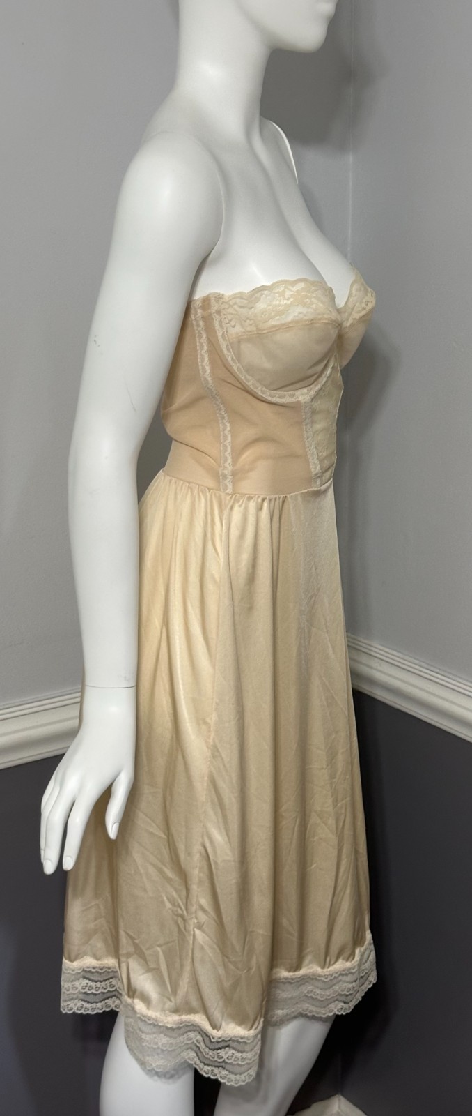 Vintage La Shapeur Young Smoothie Lace Bustier Bra Dress Slip Ivory 36C