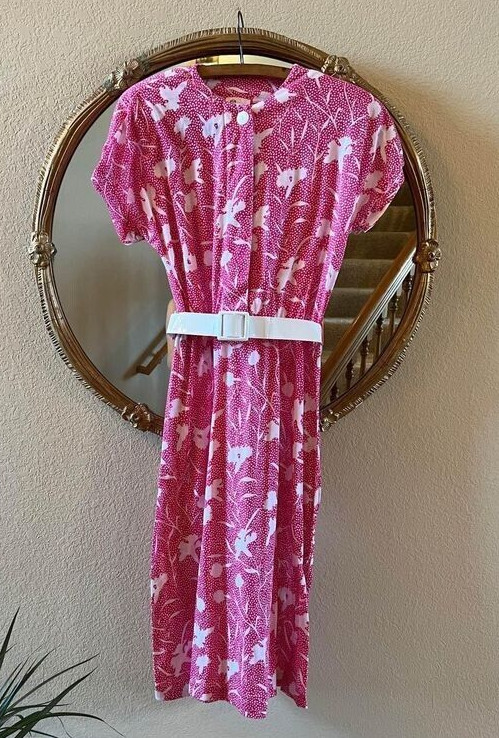Vintage Size 14 1980’s Pink and White Darian Dress with White Buttons and Belt