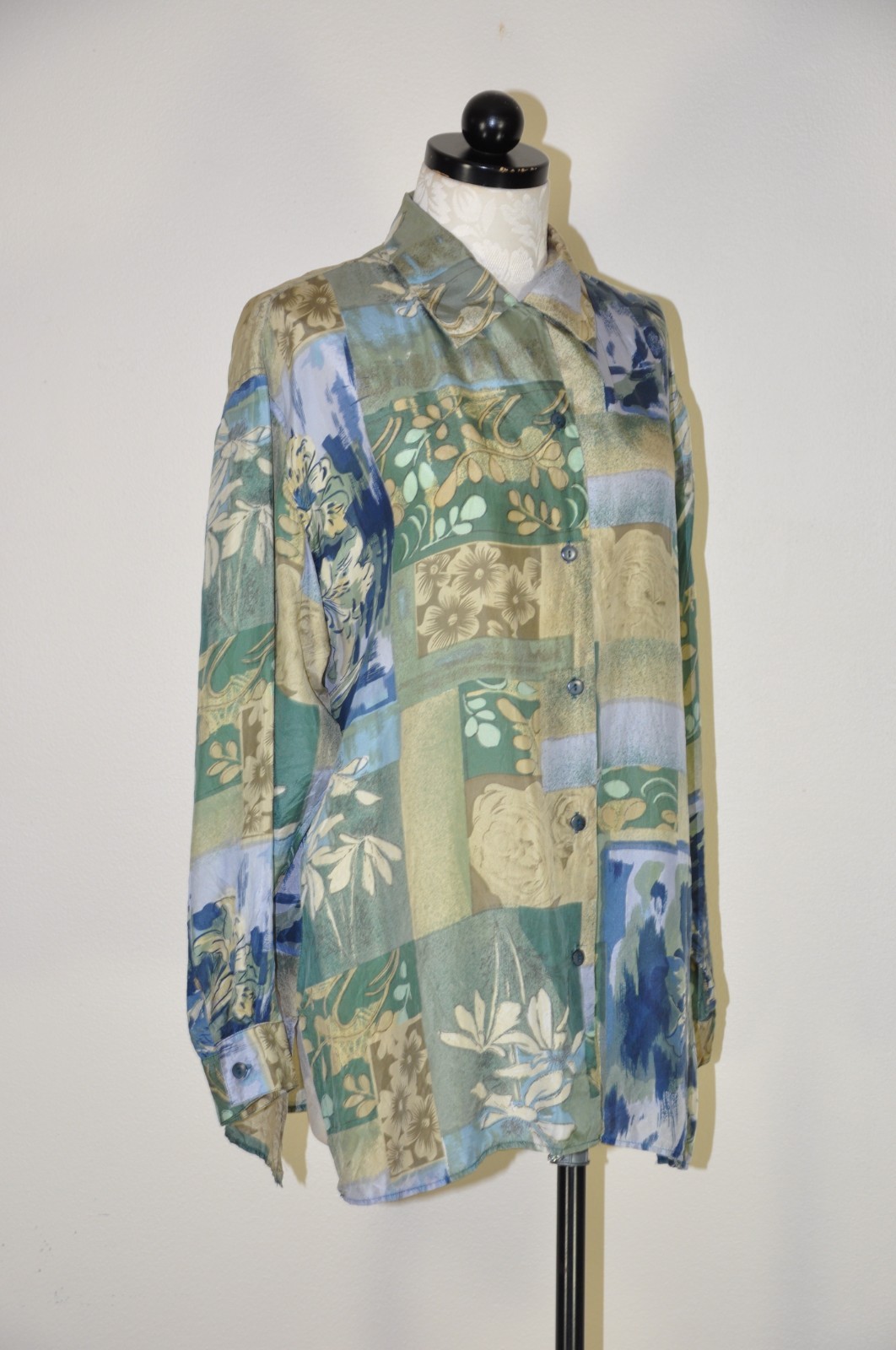 90s Vintage Green Silk Botanical Floral Print Oversized Shirt Blouse Top Women M