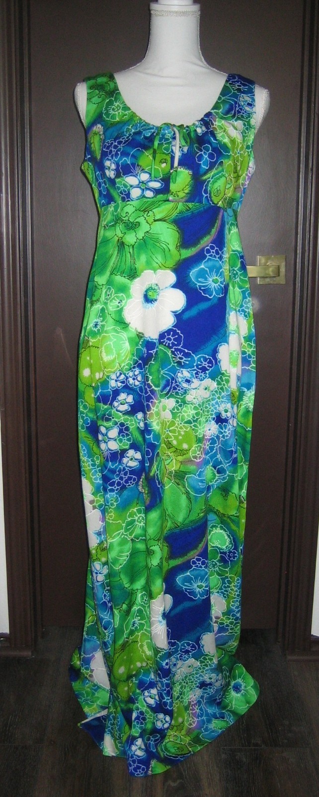 Vintage 1960s Penneys Hawaii Maxi Dress Hawaiian Print Size Small Excellent Cond