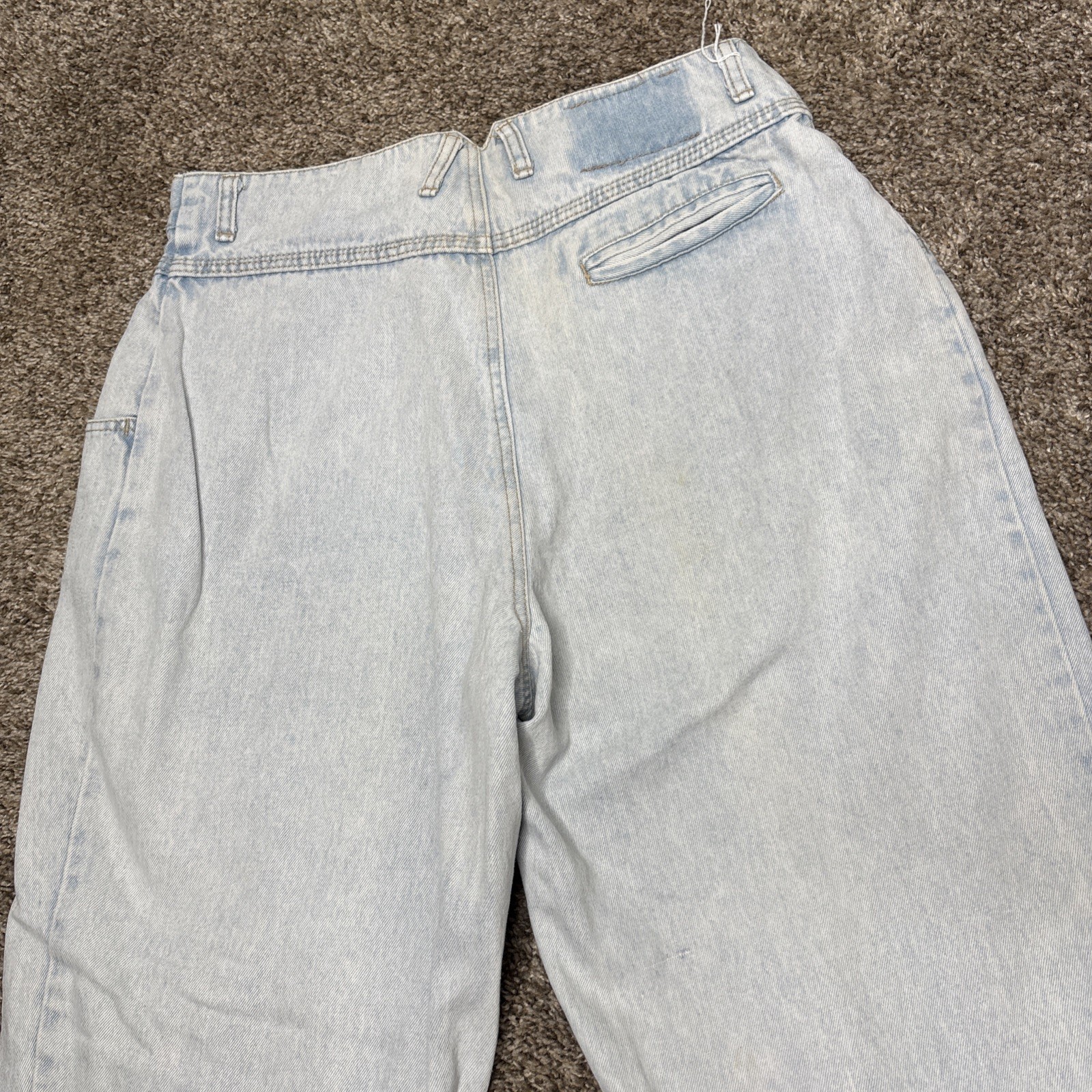 Vintage Brittania Jeans high-waisted pleated tapered leg Acid Wash Sz 32×28.5
