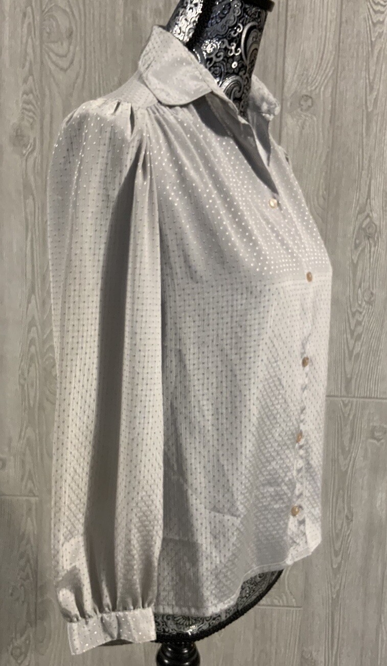 Vintage OUI Petites by tan jay Button Down Blouse – Silver SZ:4P # 1884N