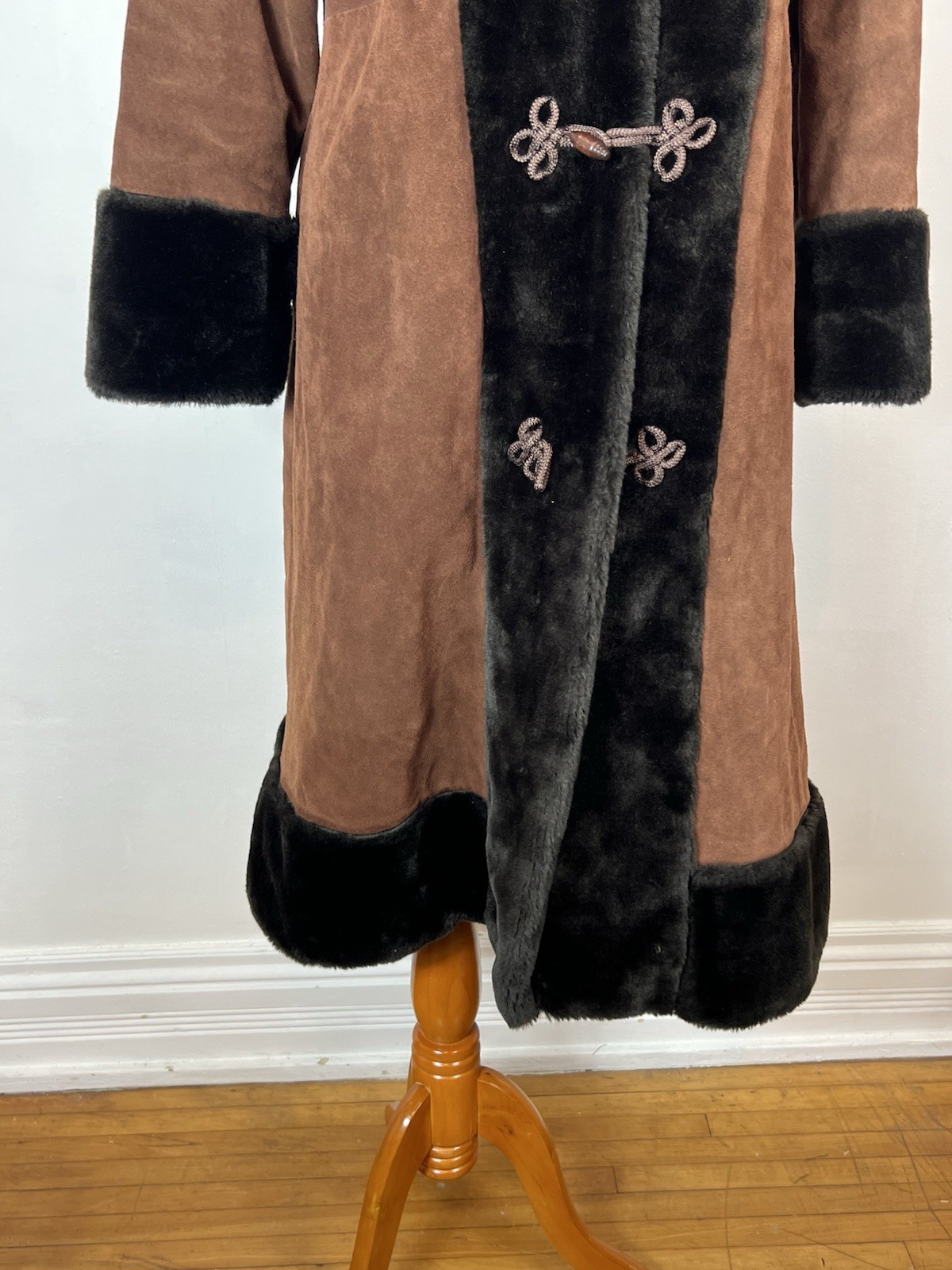 Vtg Boho Hippie 70’s Penny Lane Suede Faux Fur Trimmed Coat Sz 14 Toggle Folk