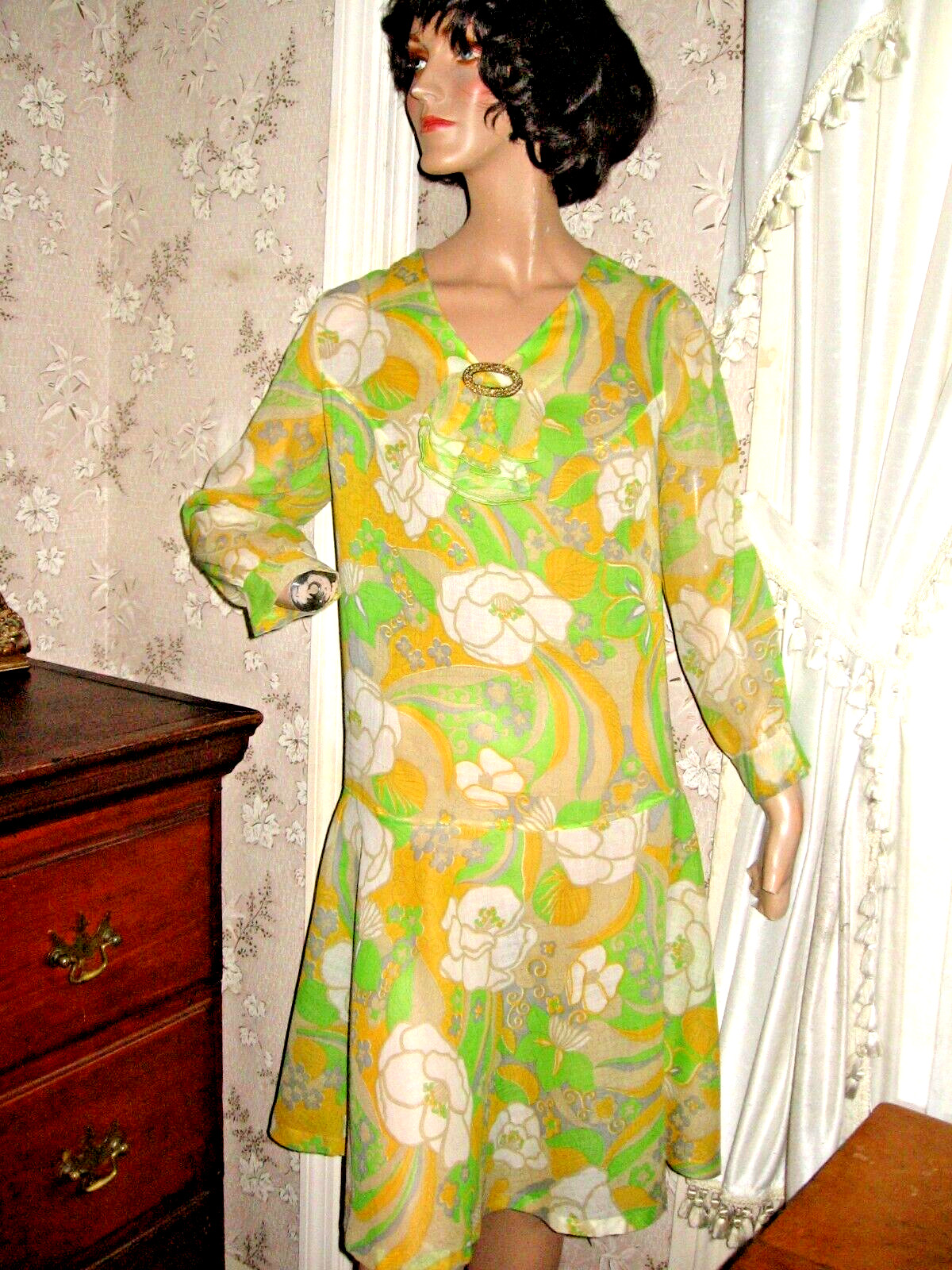 VINTAGE 1960-70s YELLOW GREEN FLORAL DROP WAIST DRESS – METAL ZIPPER