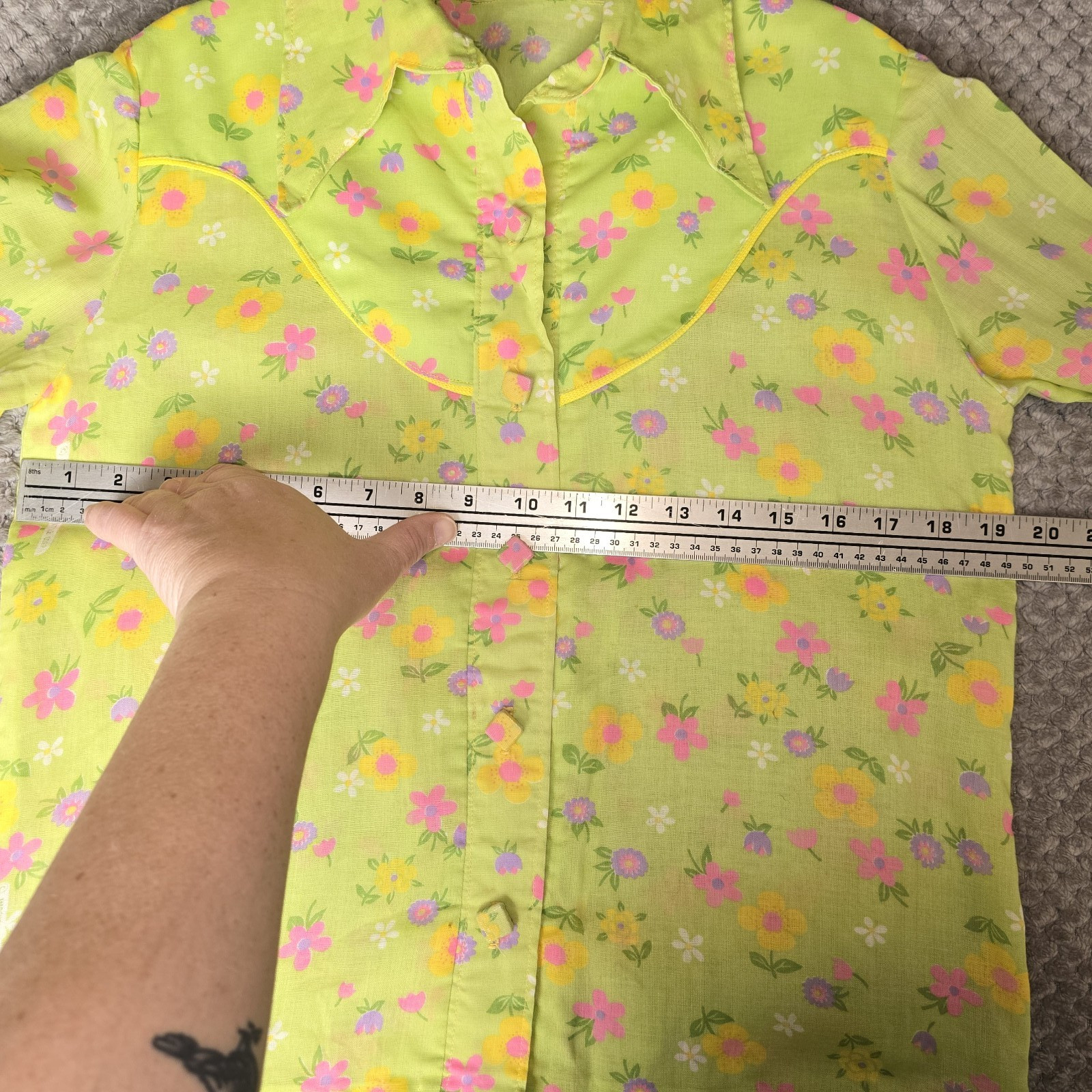 Vtg 1970s Flower Power Button Up Shirt Western Yoke Piping Green Pink Yellow