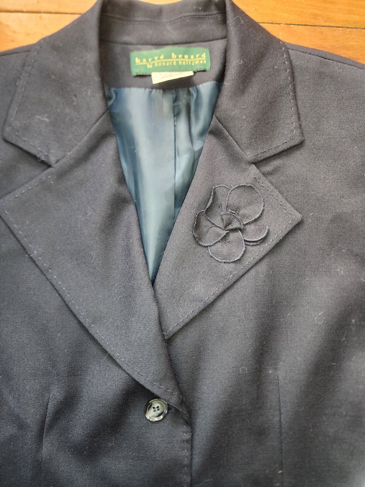 Vintage Harvé Bernard Navy Blue Wool Blazer – Size 10 – Classic And Elegant
