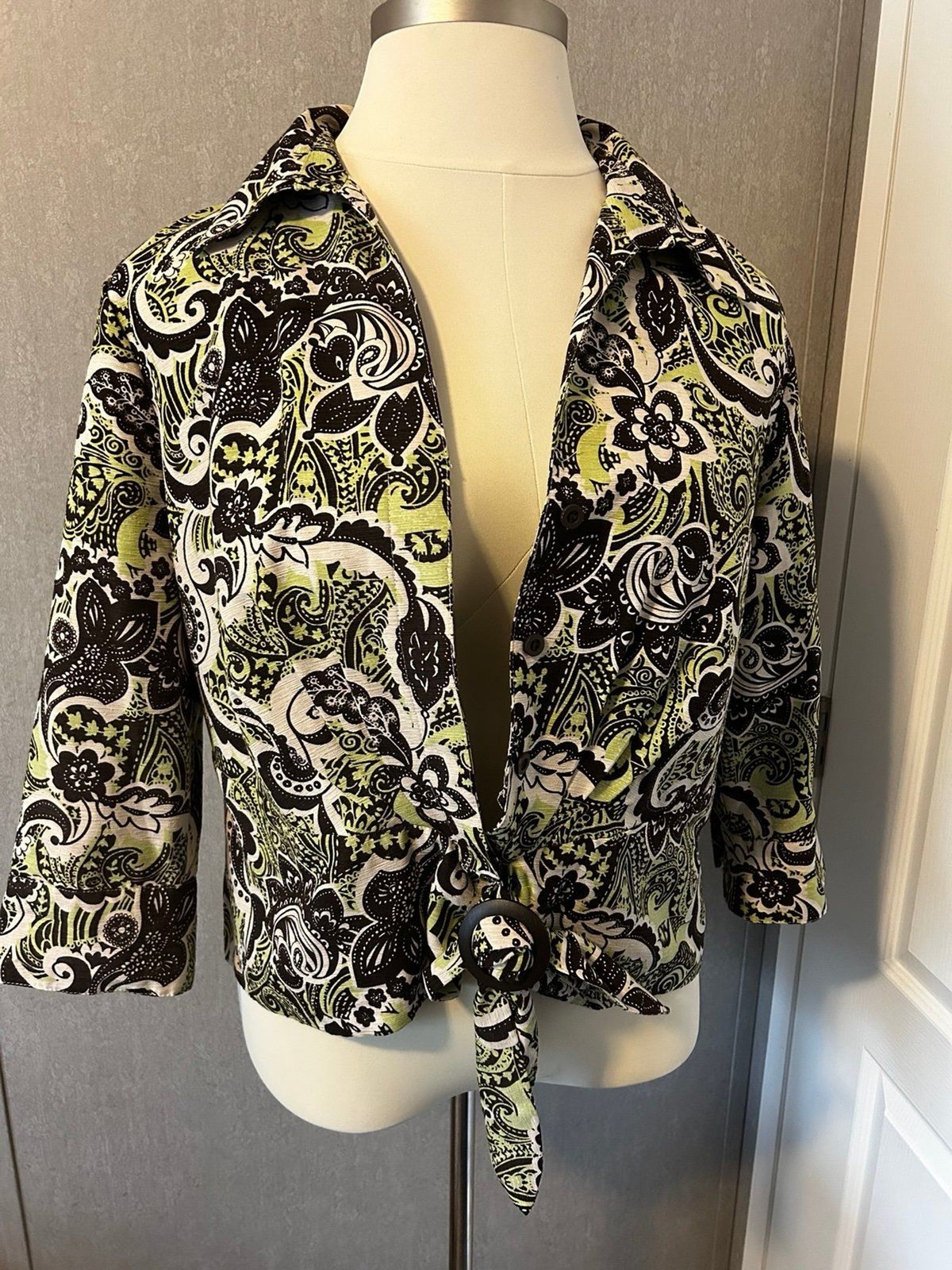 SilkLand Black and Green Paisley Top Size 16
