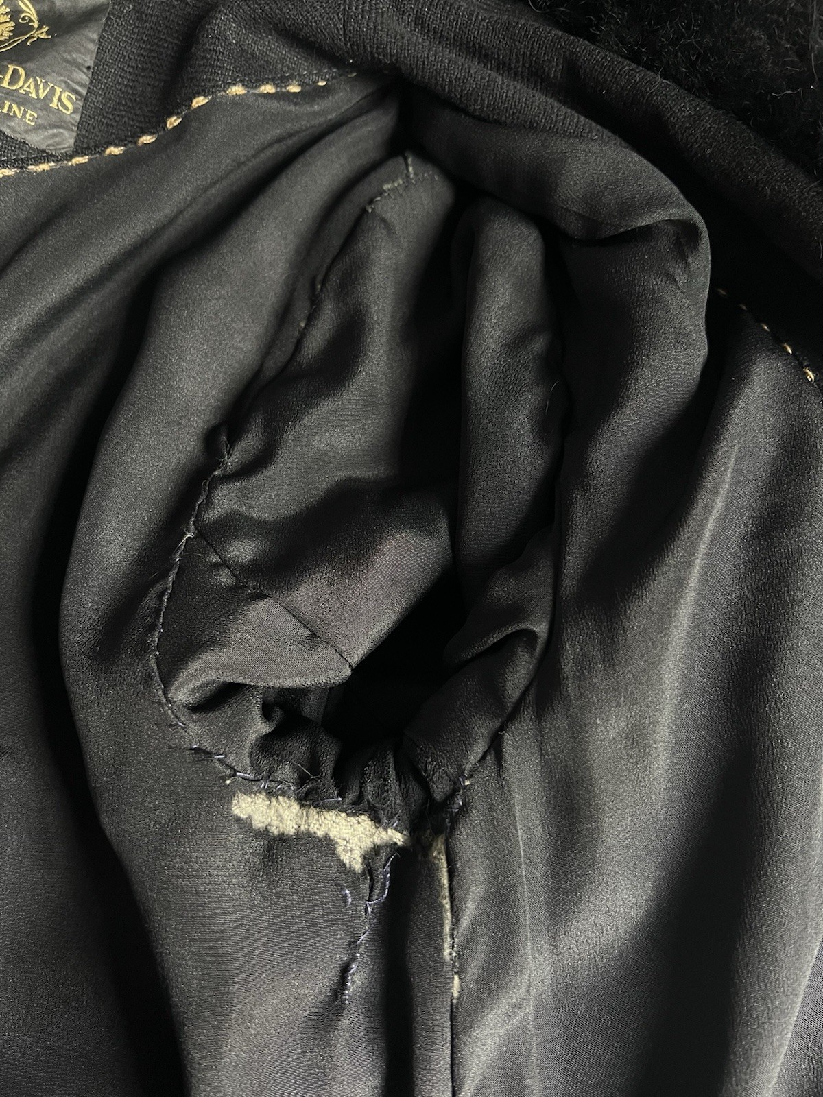 Vintage Early-Mid 1930’s Fuller-Cobb Davis Fur Collar Black Wool Structured Coat