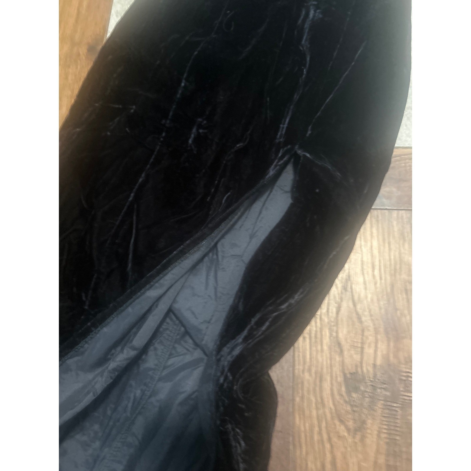 Y2K L.A. Glo Vintage Black Velvet Halter Gown Lace Neckline Slit Prom Dress 7/8