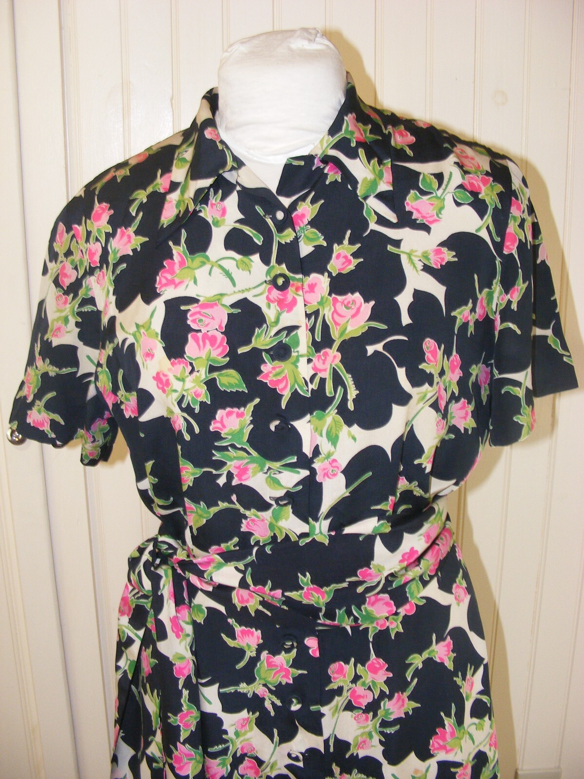 40s RAYON DRESS FLORAL PRINT BELTED BUTTON UP FULL SKIRT LIGHTWEIGHT 38″ X 30″ M